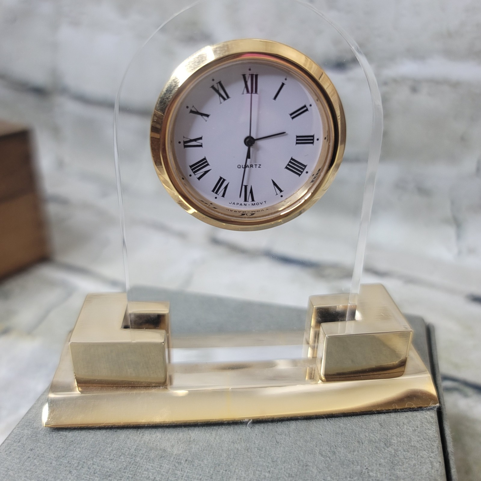 Vintage AITG NIB Clock w Engravable Plate Gold Tone Battery Operated