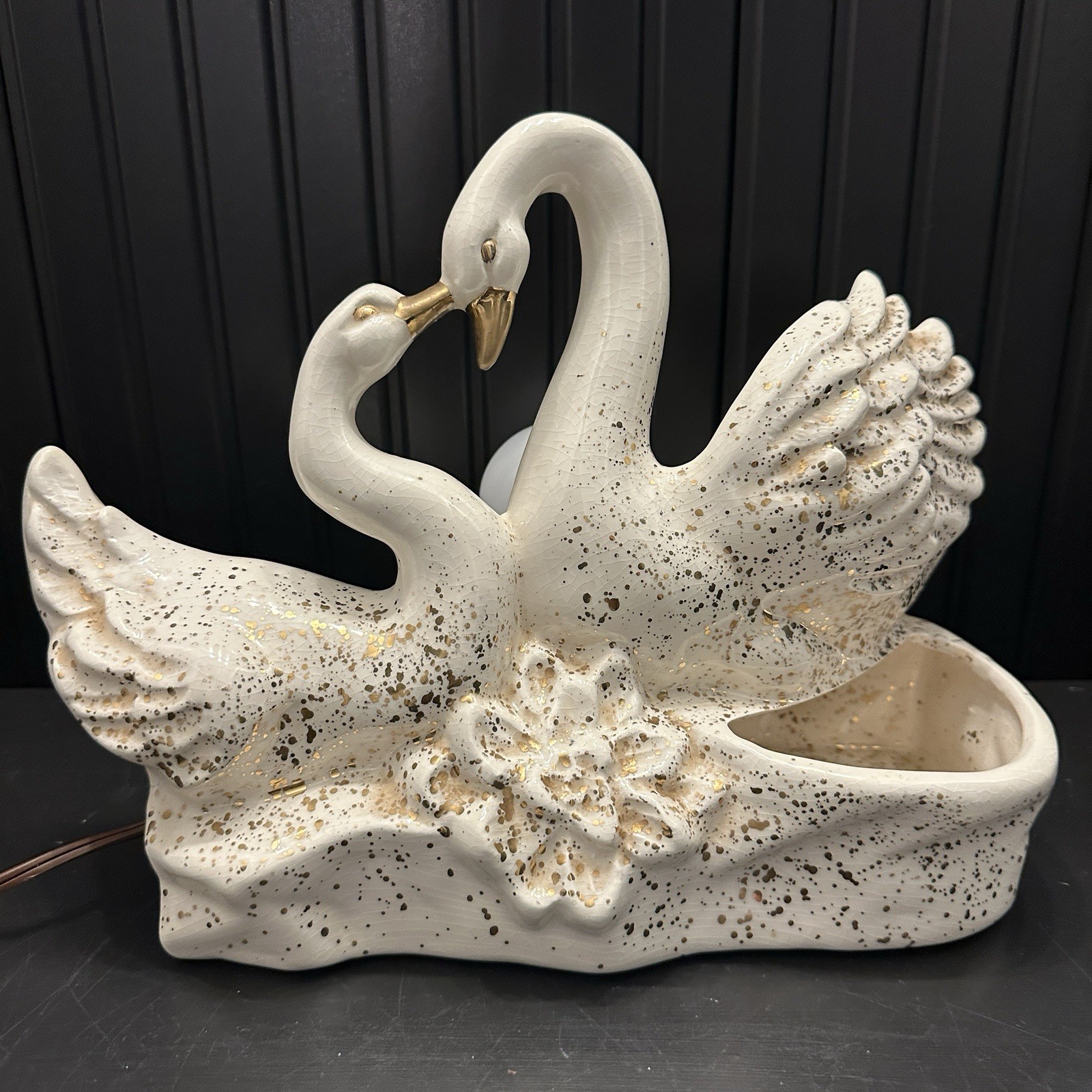 Vtg MCM Royal Fleet Ceramic Double Swan Planter Decorative TV Lamp Works White