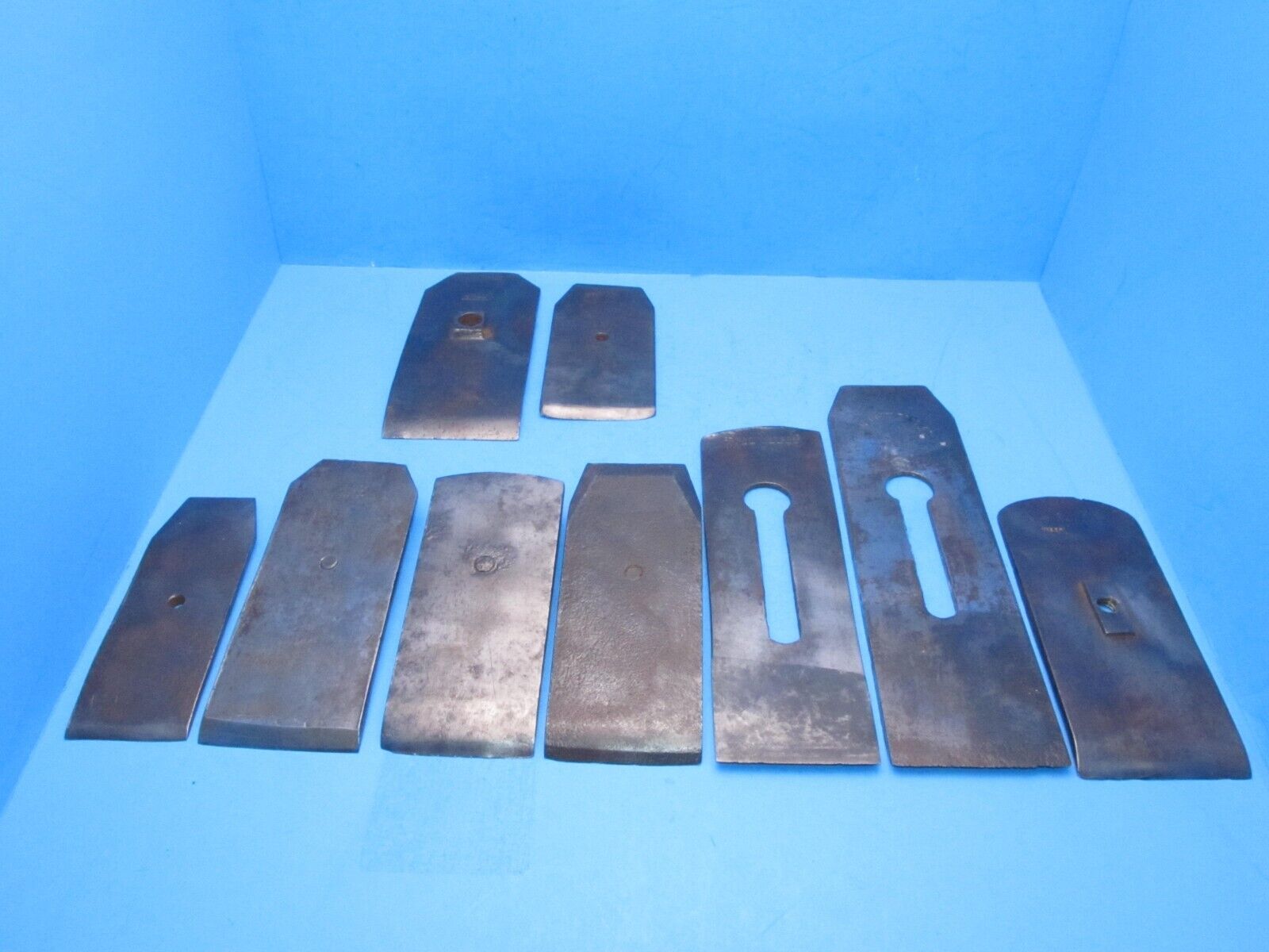 as-is parts lot of 7 chip breakers & 2 Sandusky wood plane irons blades cutters