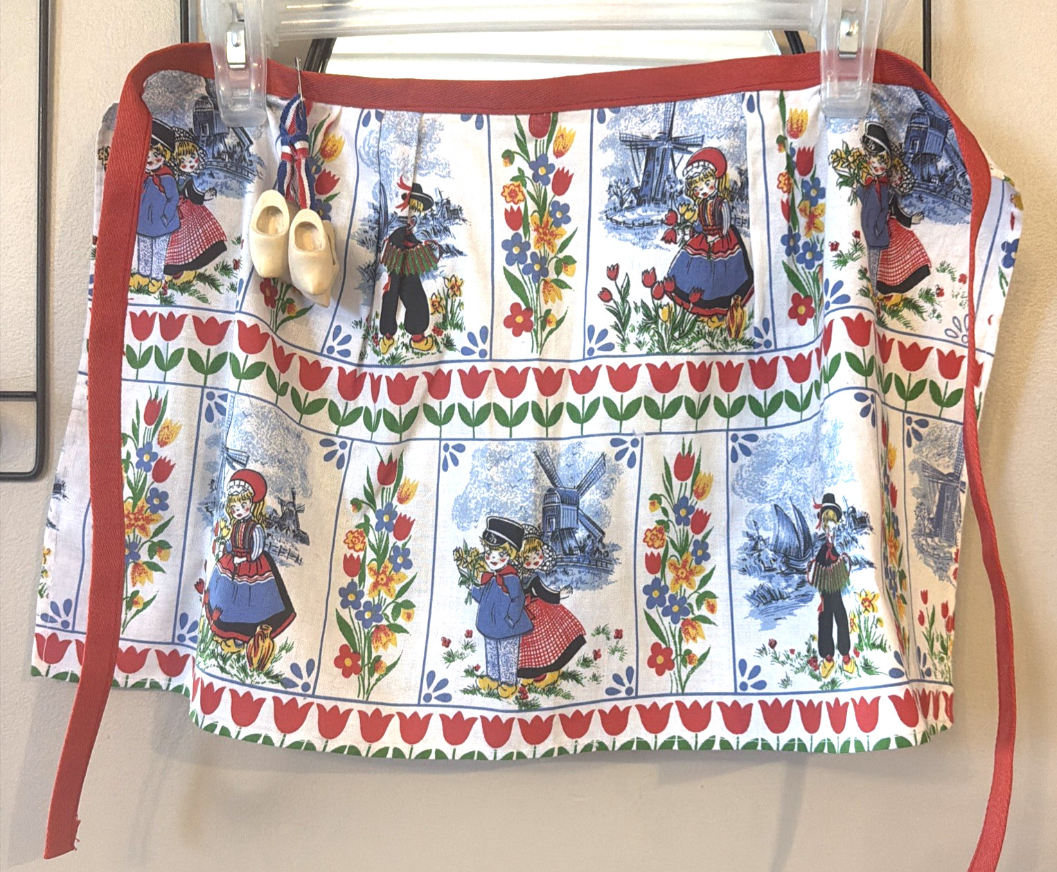 Child's Half Apron - Dutch Children and Windmill Pattern w/4 Dutch Wooden Shoes