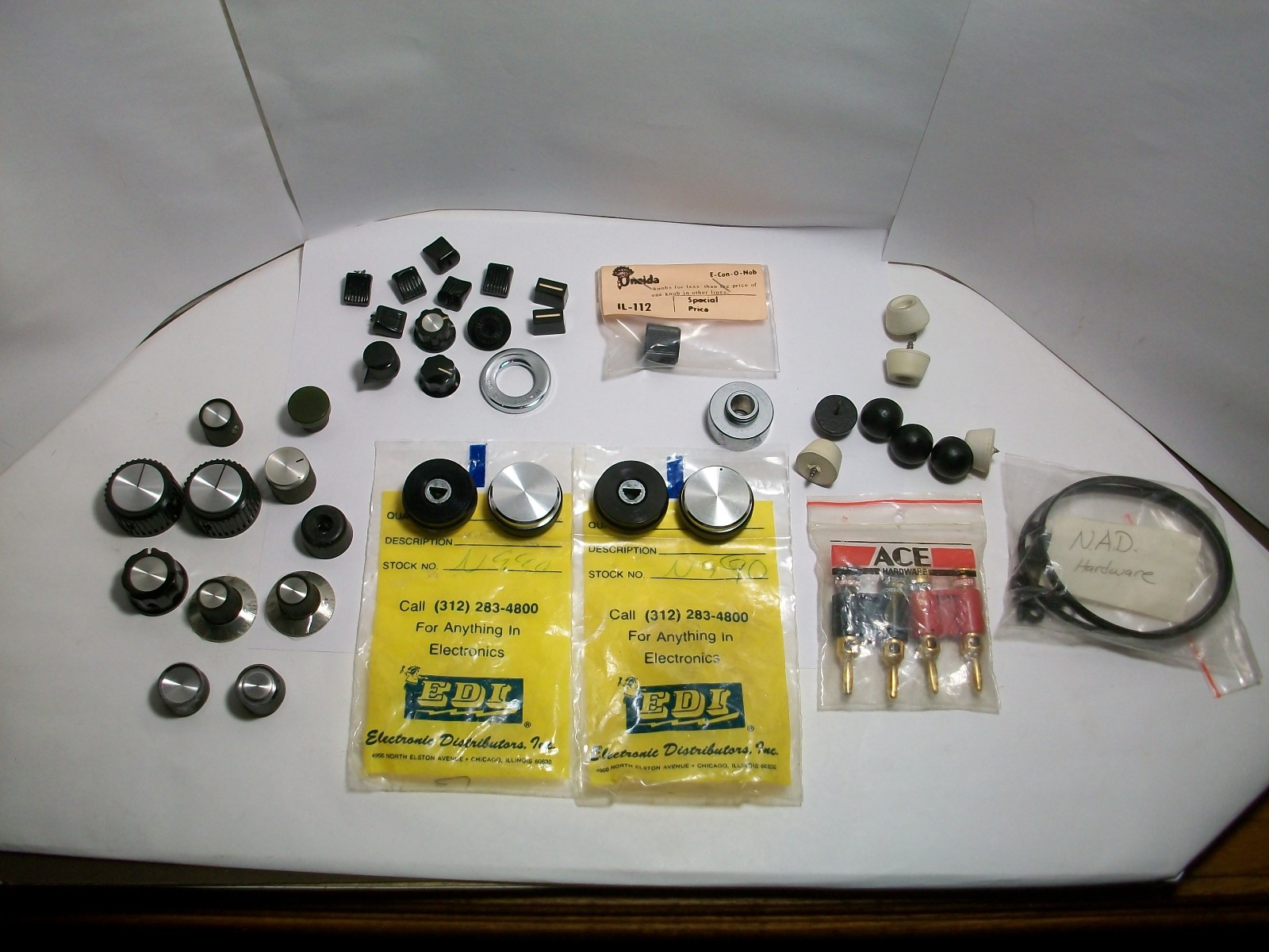 Vintage Stereo & Radio Knobs Caps And Misc Parts L@@K Vintage Stereo & Radio Knobs Caps And Misc Parts L@@K
