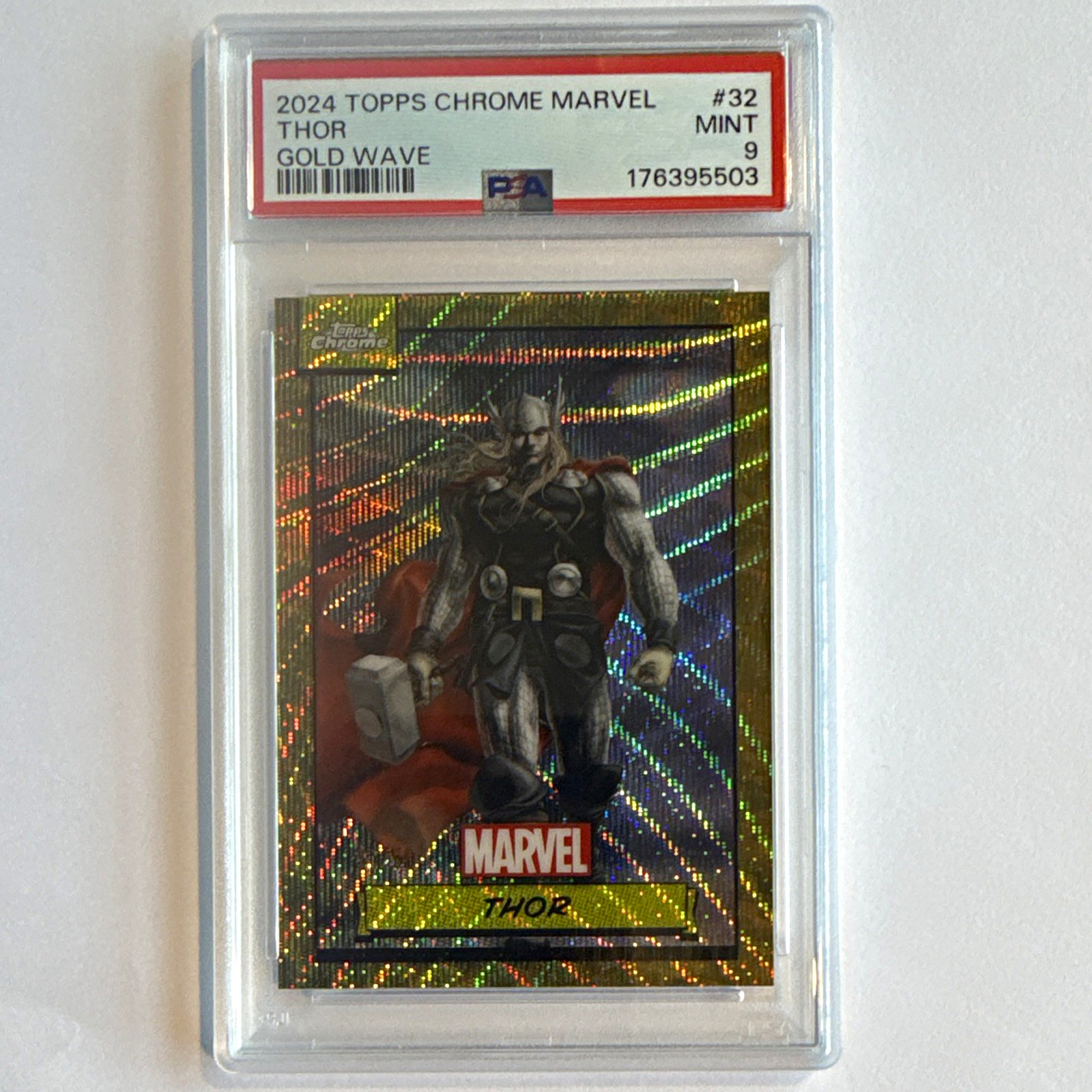Topps 2024 Topps Chrome Marvel Thor #32 Gold Wave Parallel PSA 9
