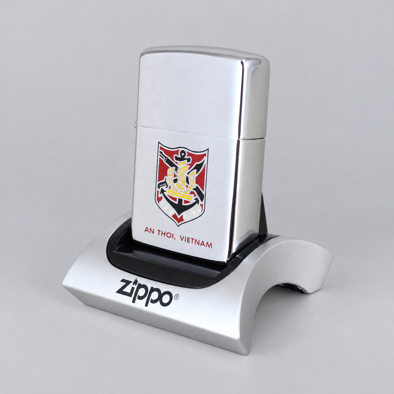 Vintage 1968 Zippo An Thoi Vietnam Naval Crest Military Lighter