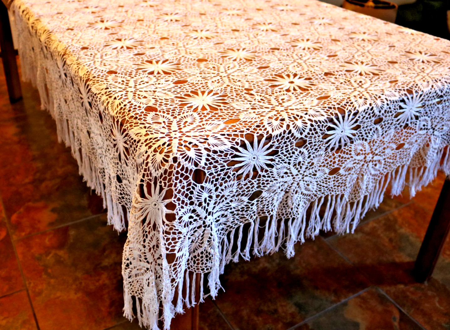 Vtg Hand Crocheted Lace Tablecloth Off White Cotton 65x62 Medallion Cottagecore