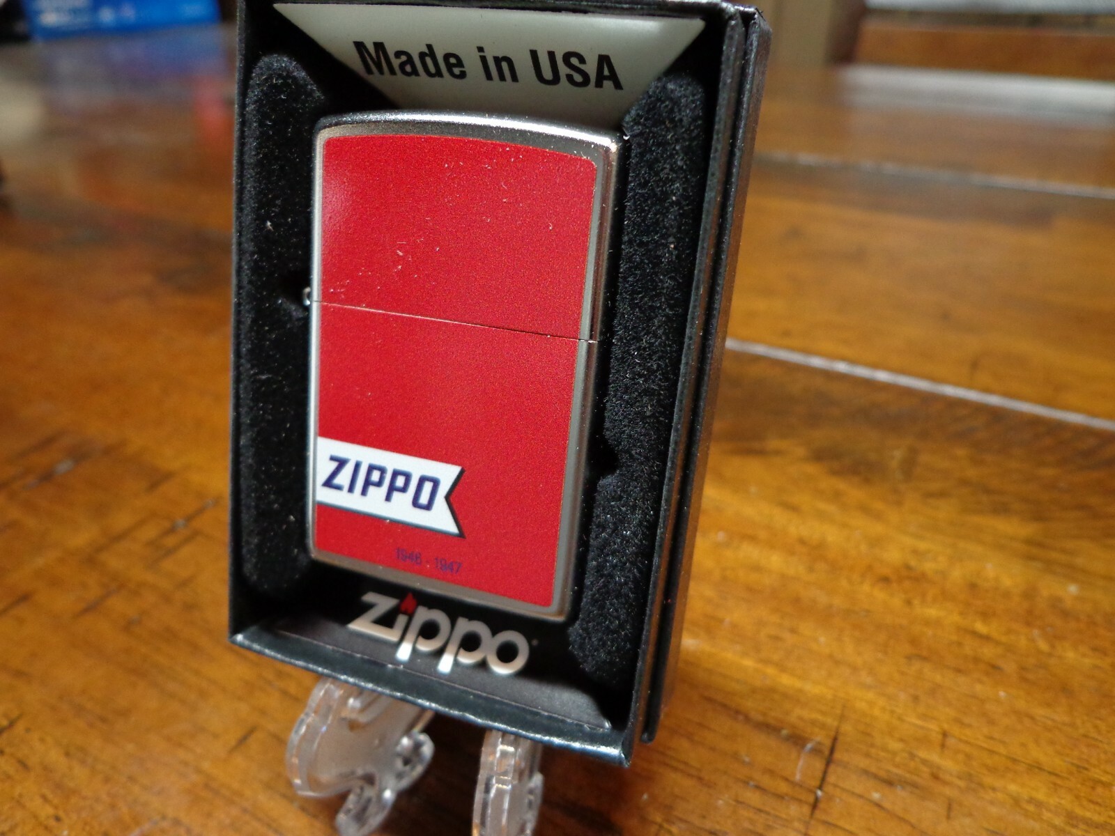 ZIPPO 1946-1947 FLAG BOX DESIGN ZIPPO LIGHTER MINT IN BOX