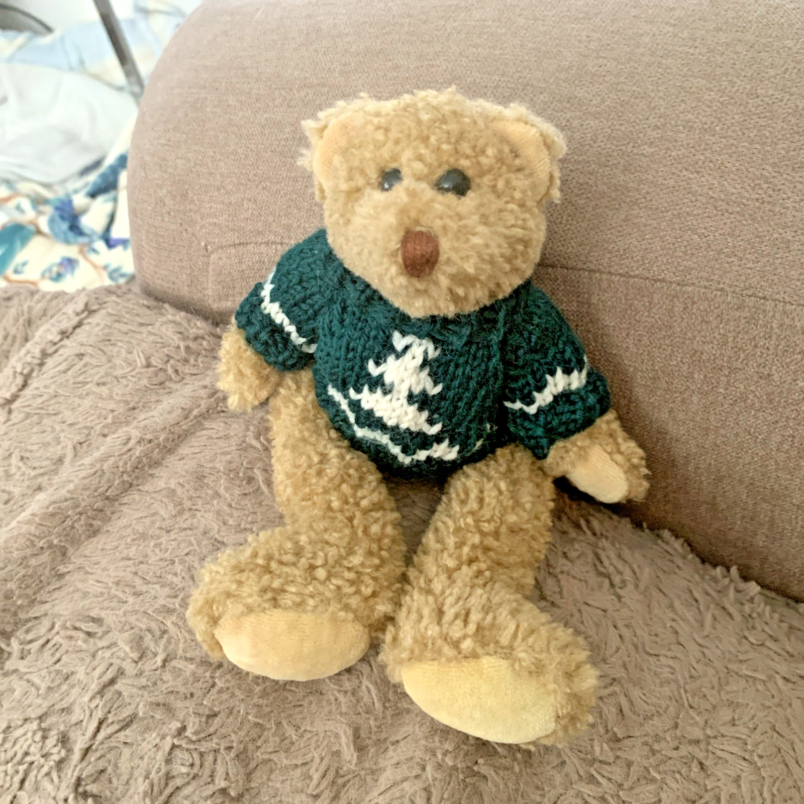 Y2K 1990s Boyds Bear Plush -  Gordon 8 inch green Christmas tree sweater Retired