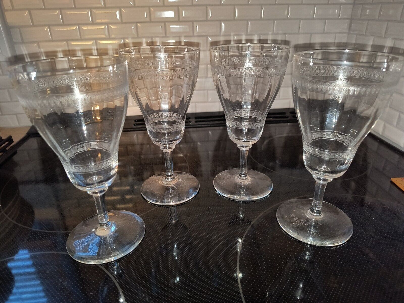 x4 Antique NEEDLE Etched CRYSTAL Optical Stemware Water Glasses SUPERB