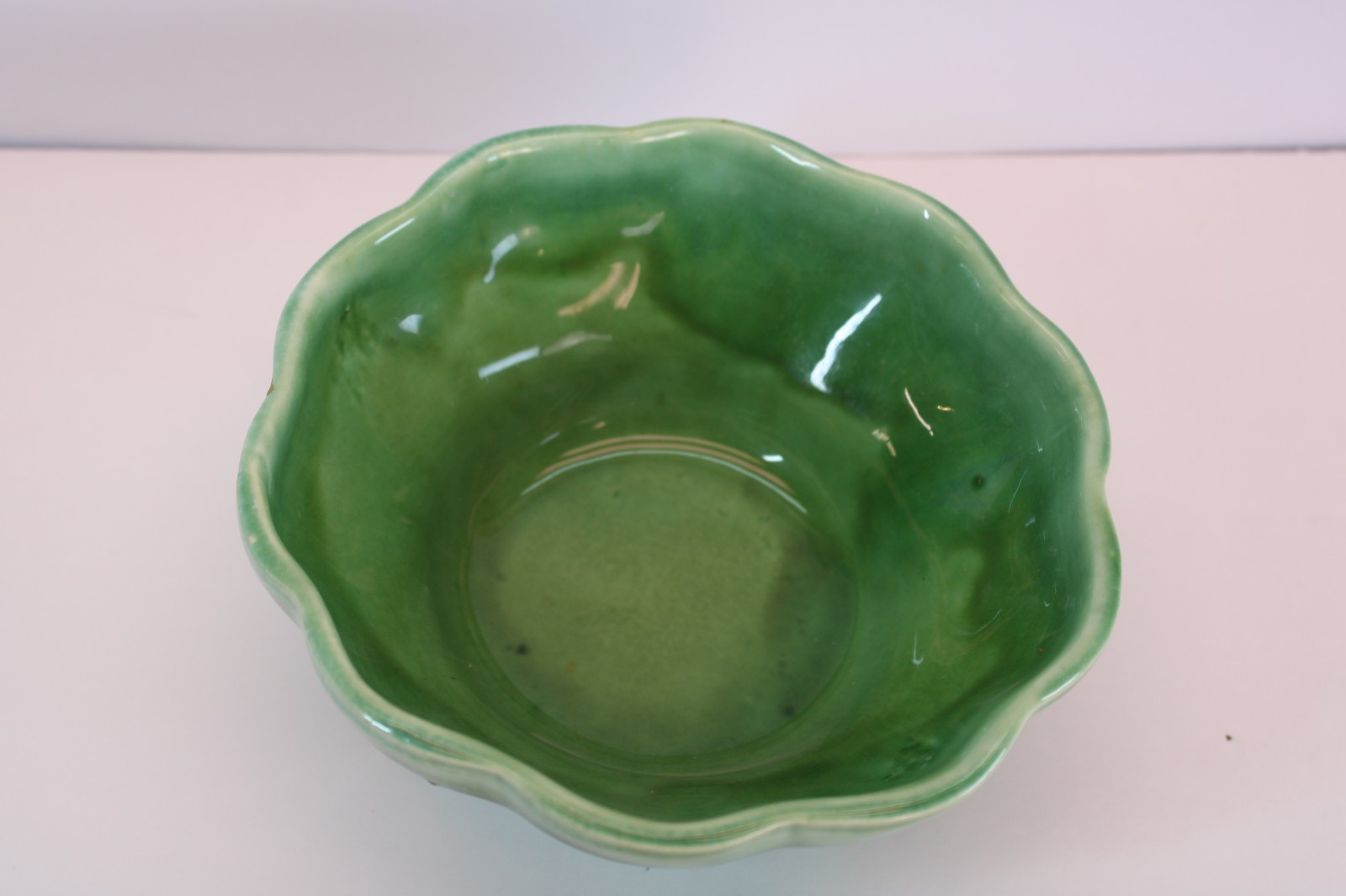 P10 CALIF Pottery Green Drip Glaze Bowl 7\