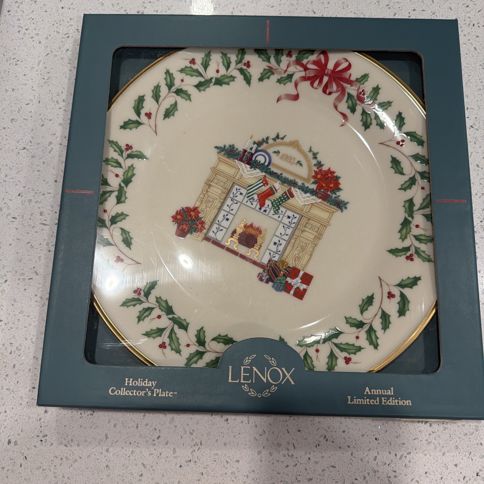 LENOX 1993 ANNUAL HOLIDAY COLLECTORS PLATE 3rd IN A LIMITED EDITION IN BOX