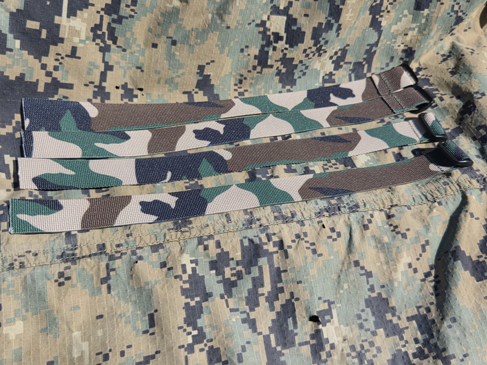 FOUR (4) US Made General Purpose Pack Straps, Woodland m81 MOLLE Ruck lashings