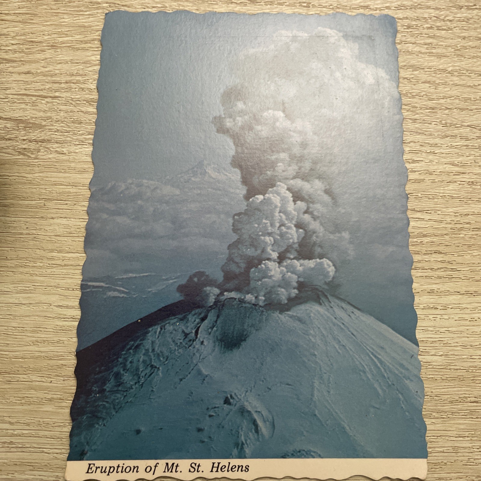1980 Mount Saint Hellens Volcanic Eruption Washington Postcard Unused