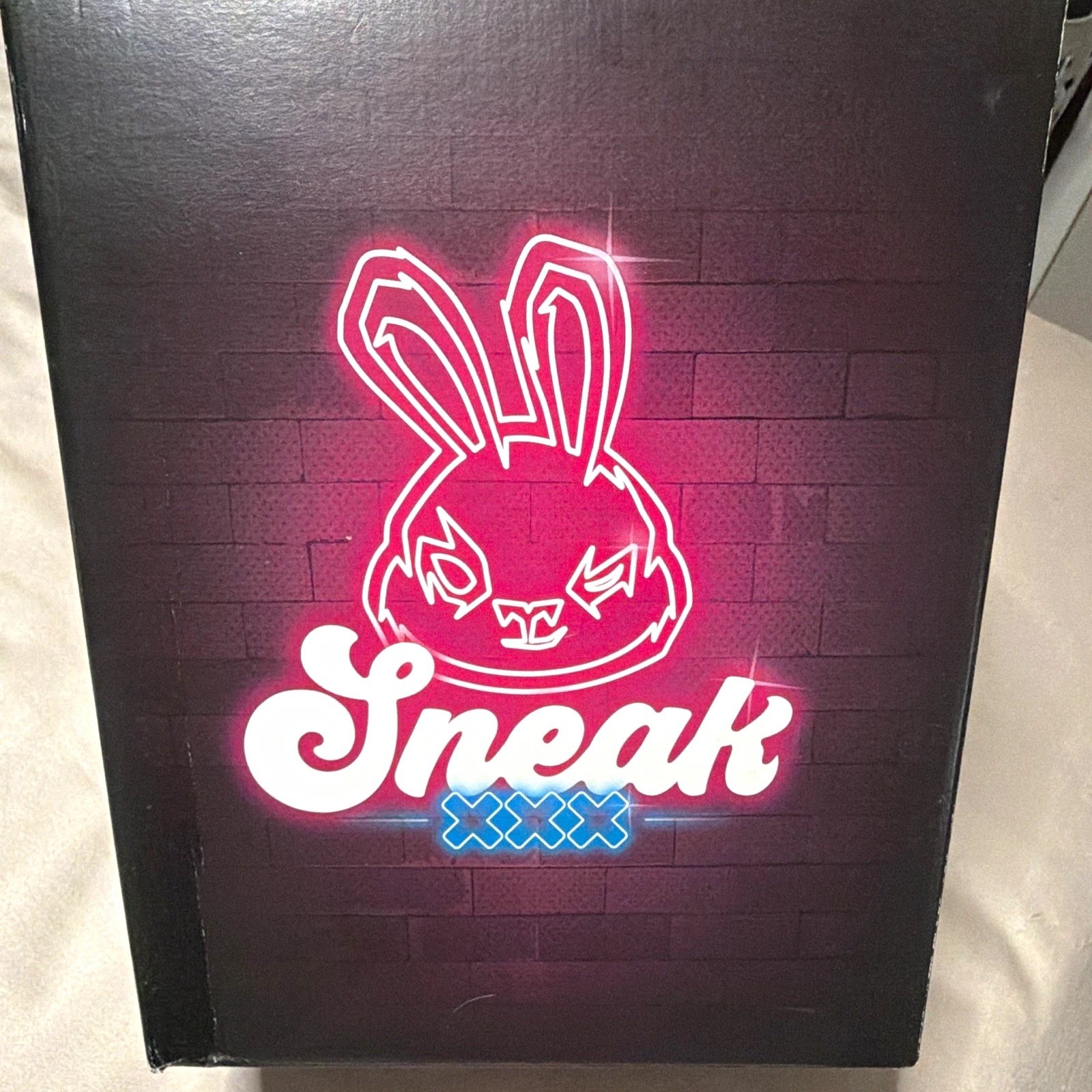 Sneak Energy Valentines Lovers Edition Collectors Box used 