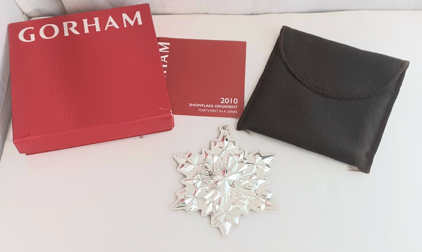 2010 Gorham Sterling Annual Christmas Snowflake Ornament w/ Box & Paper