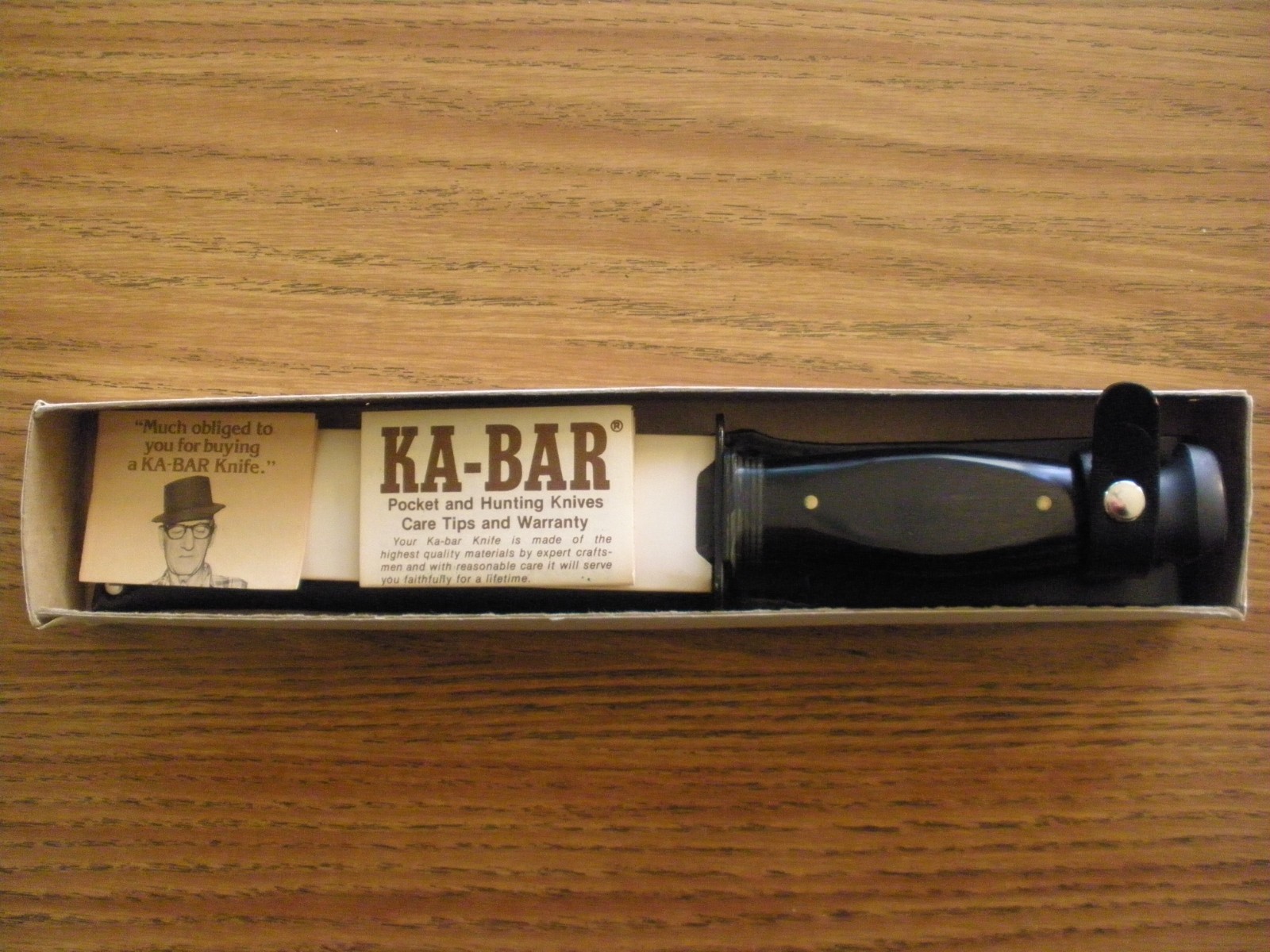 VINTAGE N.O.S (KABAR 1209) VIETNAM ERA FIGHTY KNIFE