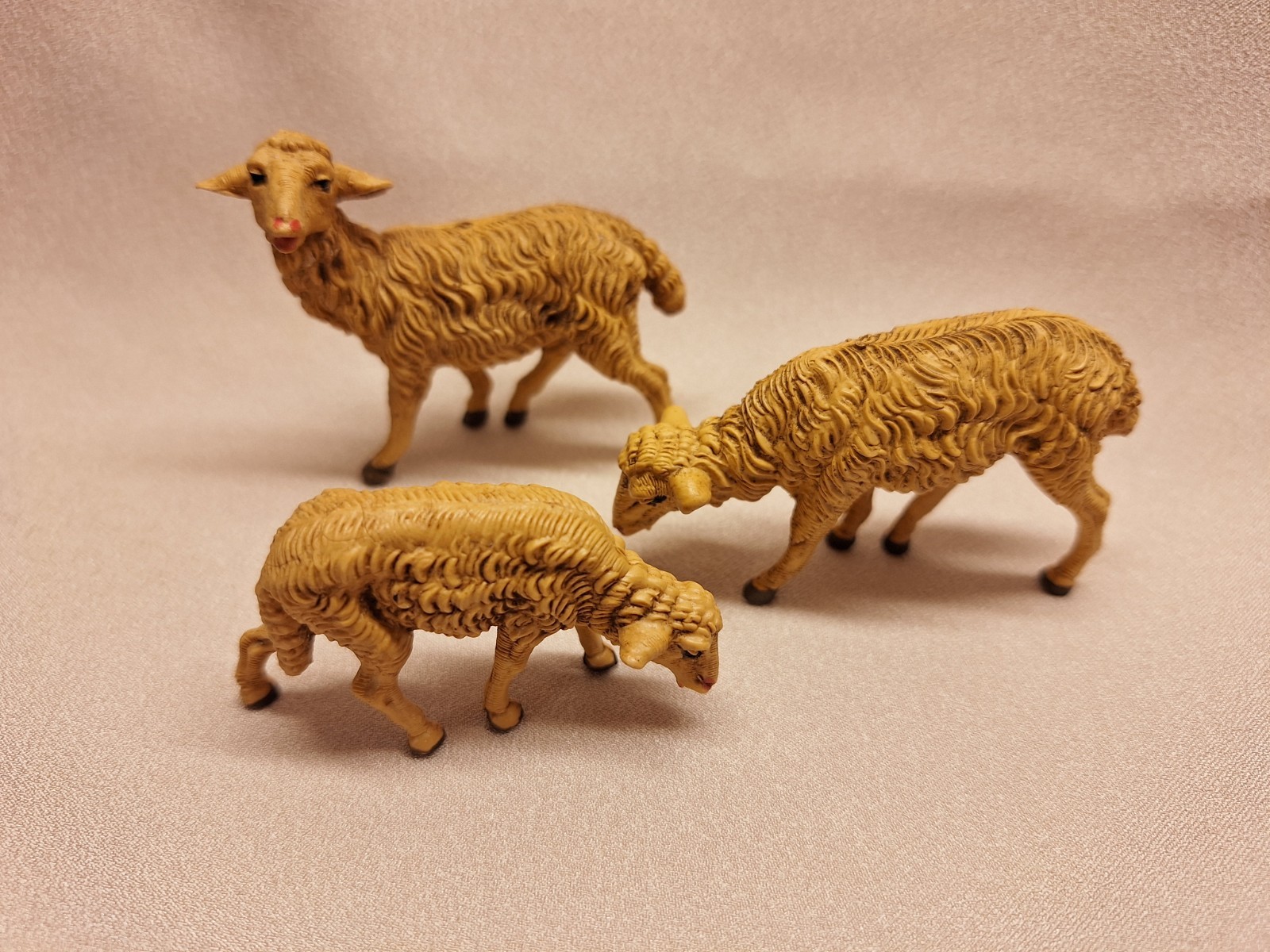 Vintage Fontanini Nativity Figurine - Sheep Family (set of 3) - 5\