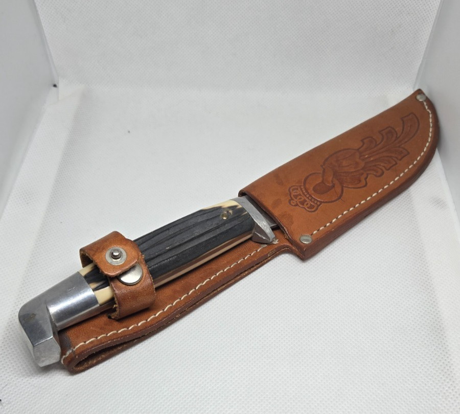 USA Vintage Queen Steel 77 Fixed Blade Hunt Knife w/Stag Handle & Leather Sheath