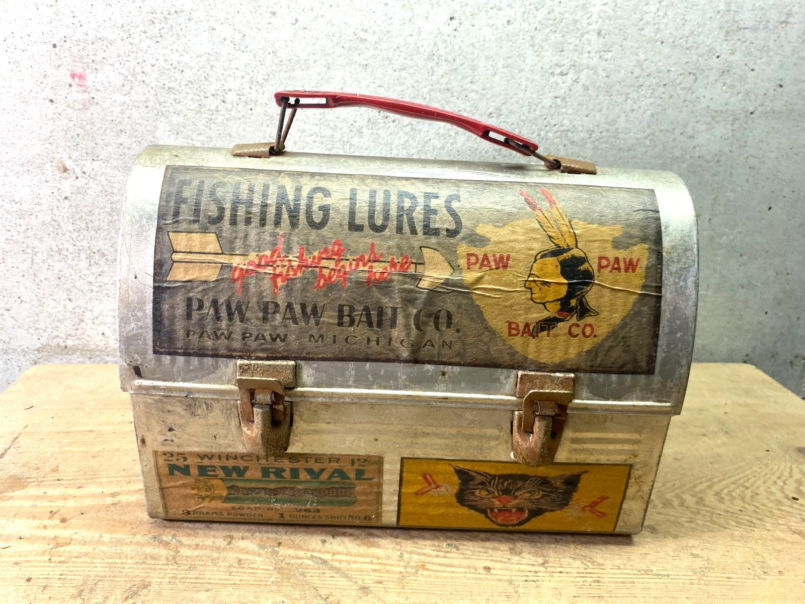 Vintage American Thermos Company Silver Metal Dome Lunch Box Vintage American Thermos Company Silver Metal Dome Lunch Box