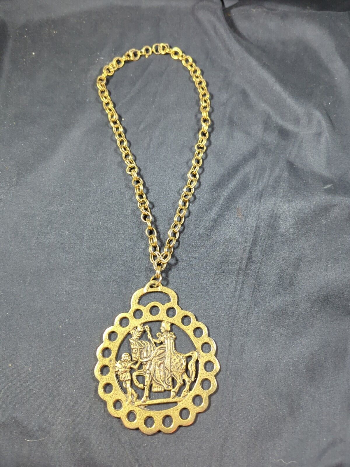 Vintage Renaissance BRASS Gold ORNAMENT ROYALTY King HORSE Pendant Necklace Rare