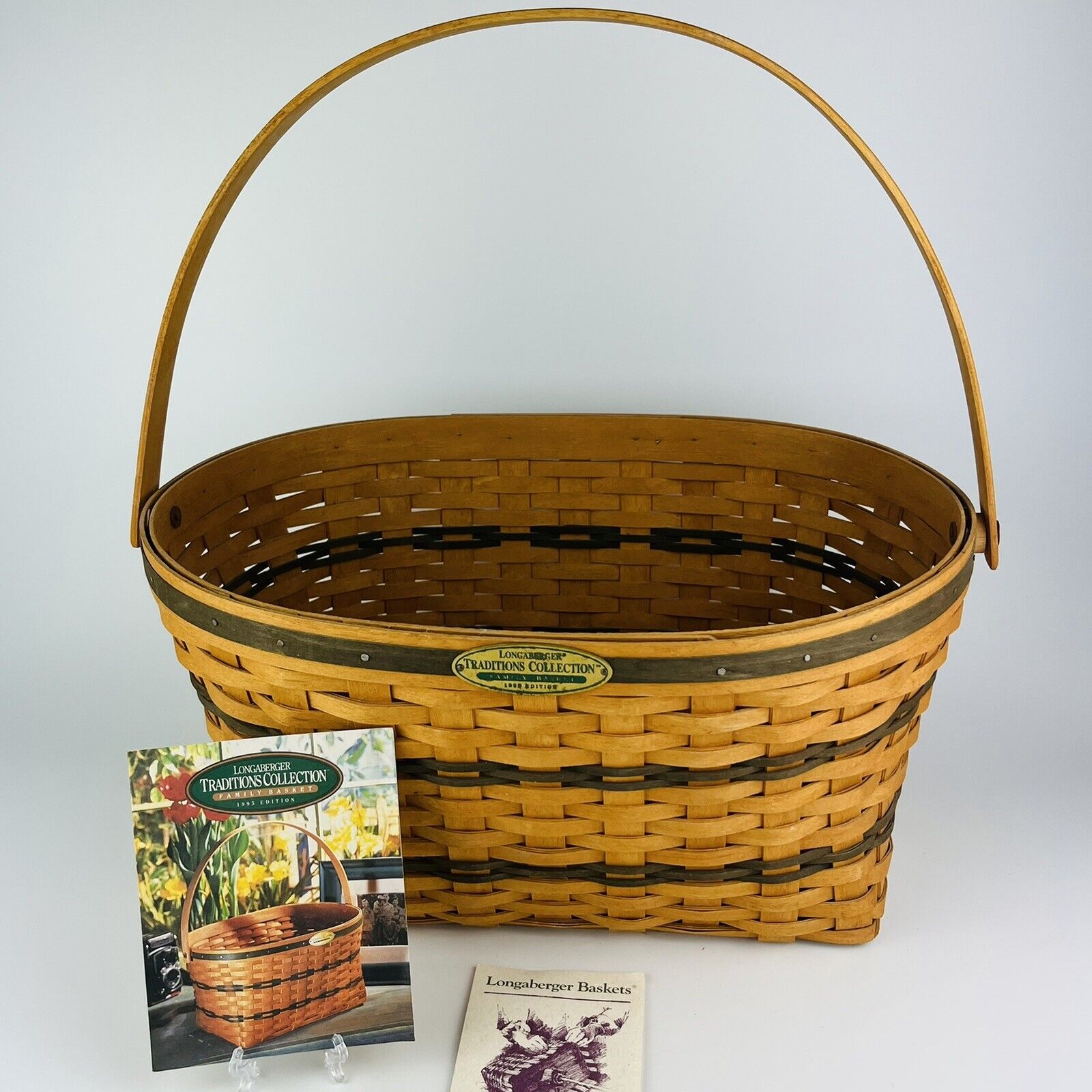 LONGABERGER 1995 TRADITIONS FAMILY BASKET, Vintage Retired Large With Handle