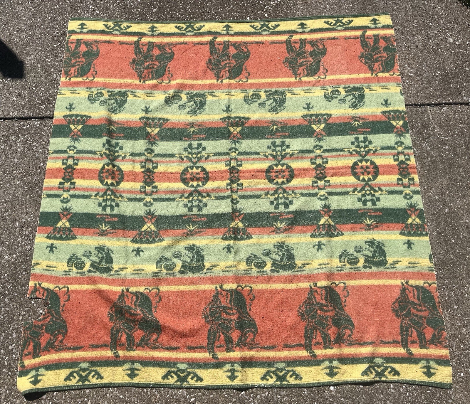 1940s Vintage Southwestern Pictorial Cotton Camp Blanket Western Bronco Teepee