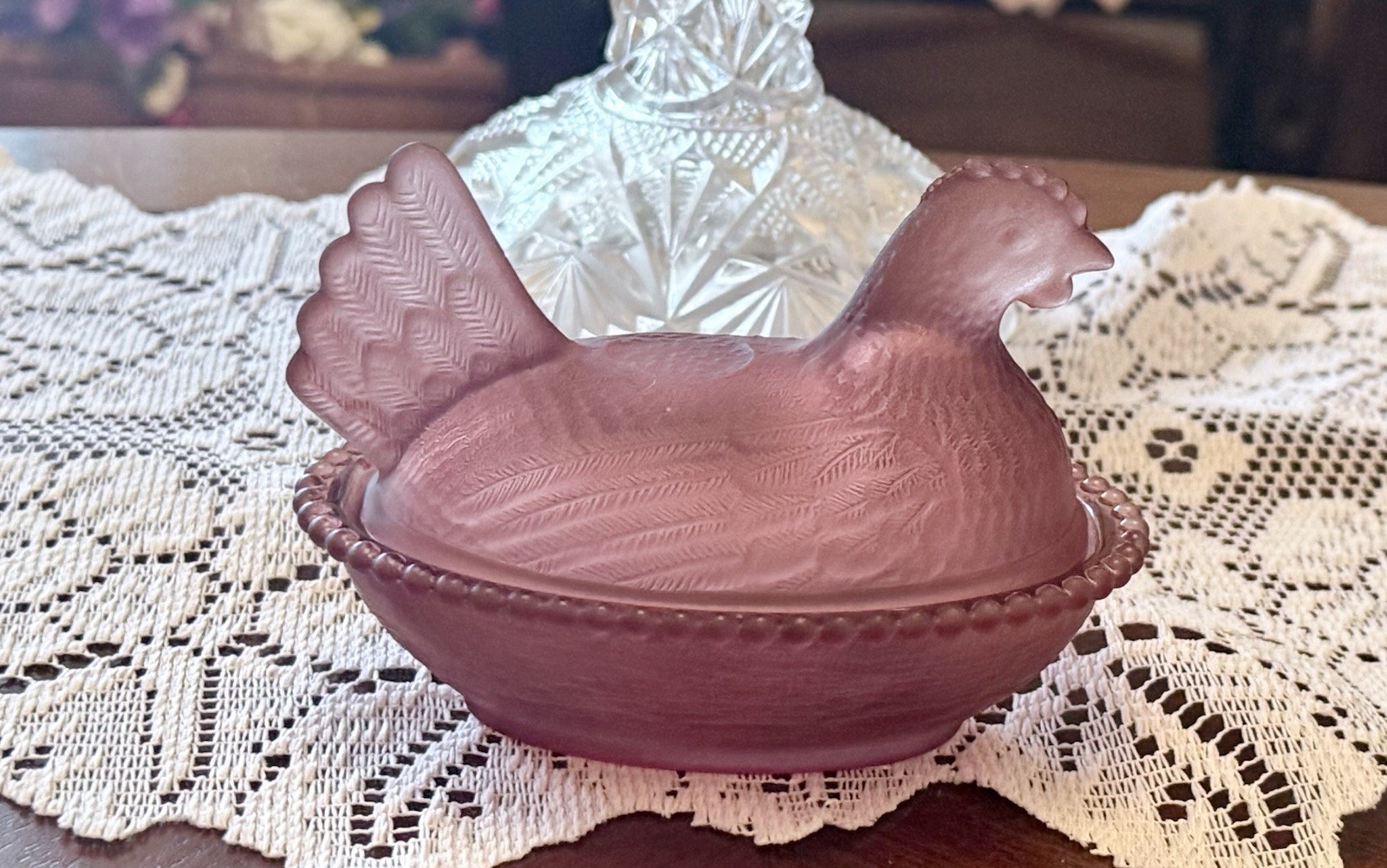 Vintage Style Hen In Nest, Salt Seller, Dish, 4x4”, Coffee cranberry Glaze Glass