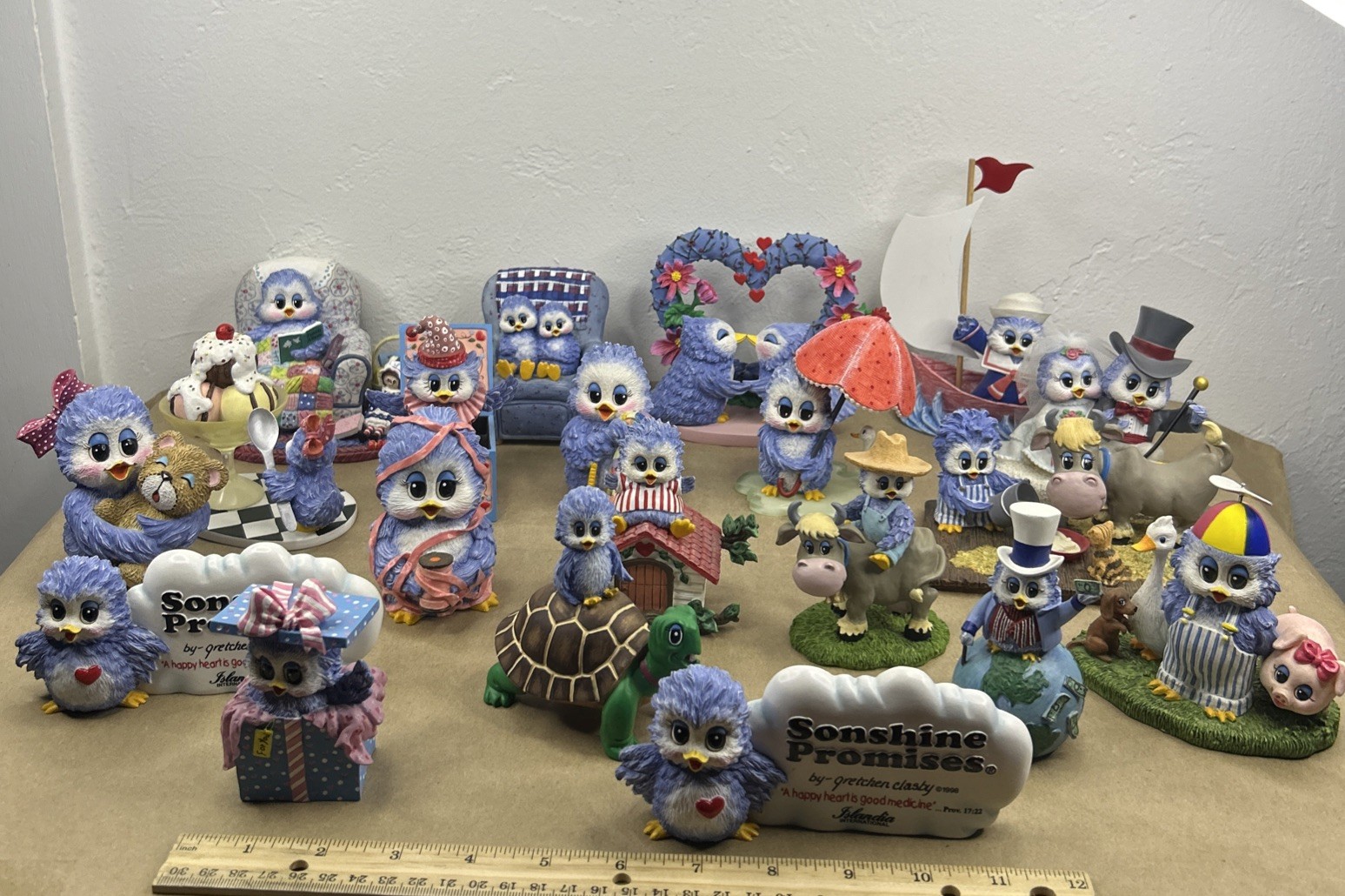 Lot Of 20 Vintage Sonshine Promises Bluebird Figurines By Gretchen Clasby
