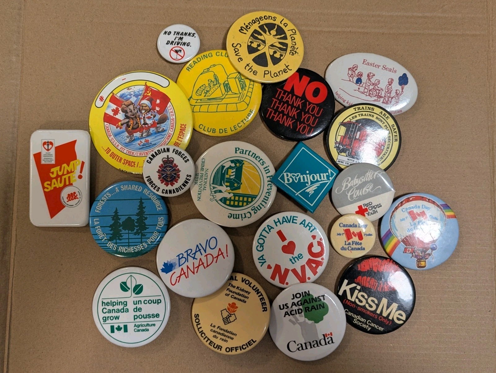 Lot (21) Of Vintage Canada Pins Collectible Buttons Canadian Campaign 80s 90s