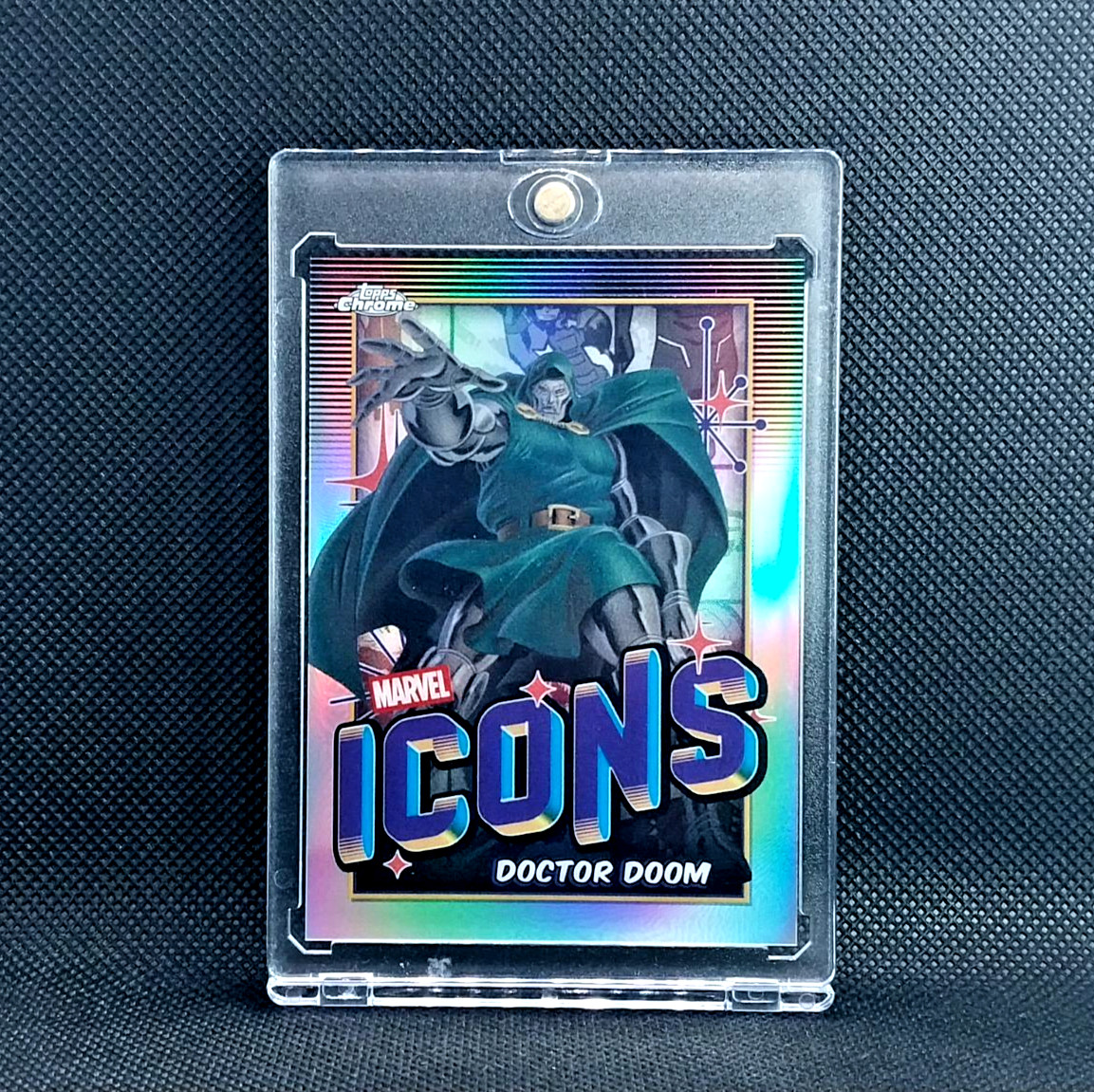 DOCTOR DOOM REFRACTOR SILVER HOLOFOIL CARD 2025 Topps Chrome - Marvel Icons
