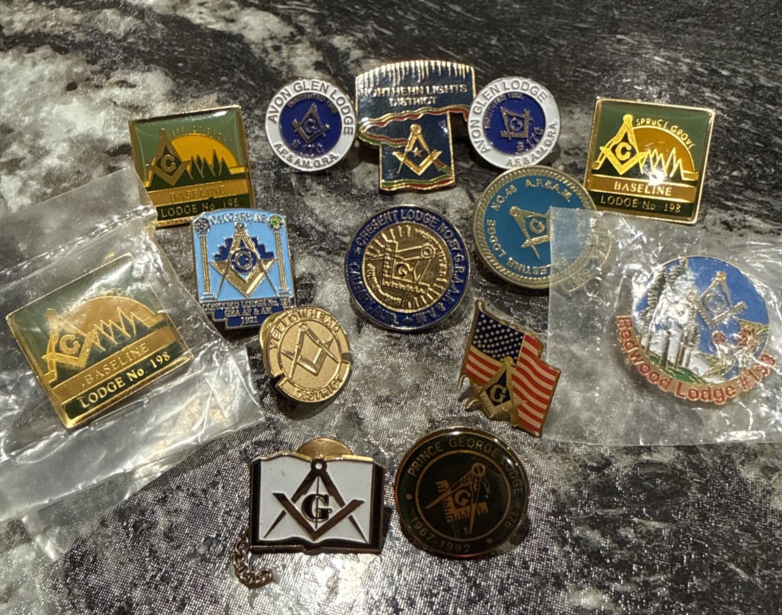 Lot of 13 Masonic Freemason Lodge Enamel Lapel Pins Canada USA Collectibles