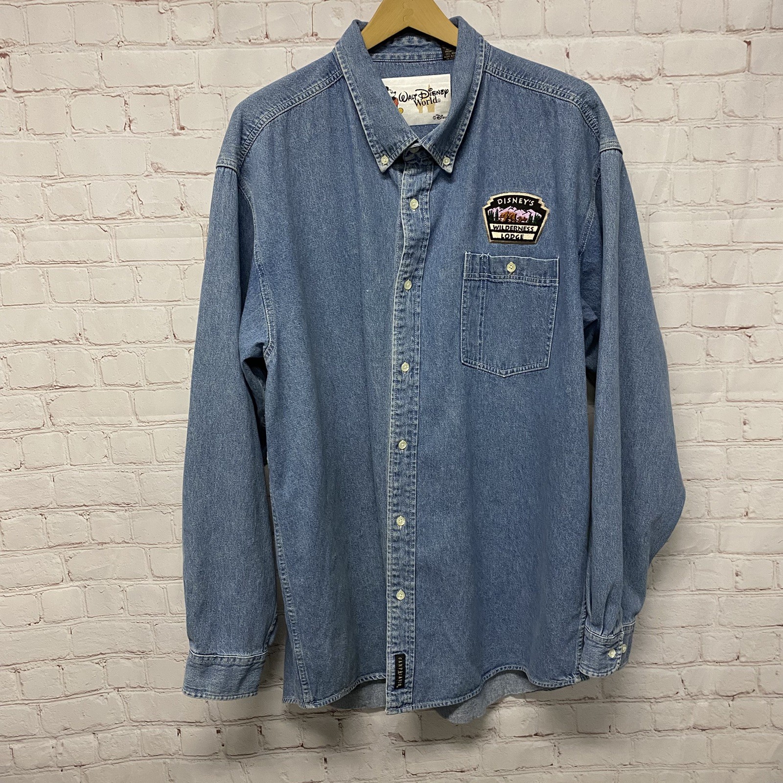 Rare Disney Parks Wilderness Lodge Shirt Adult XXL Blue Denim Button Up