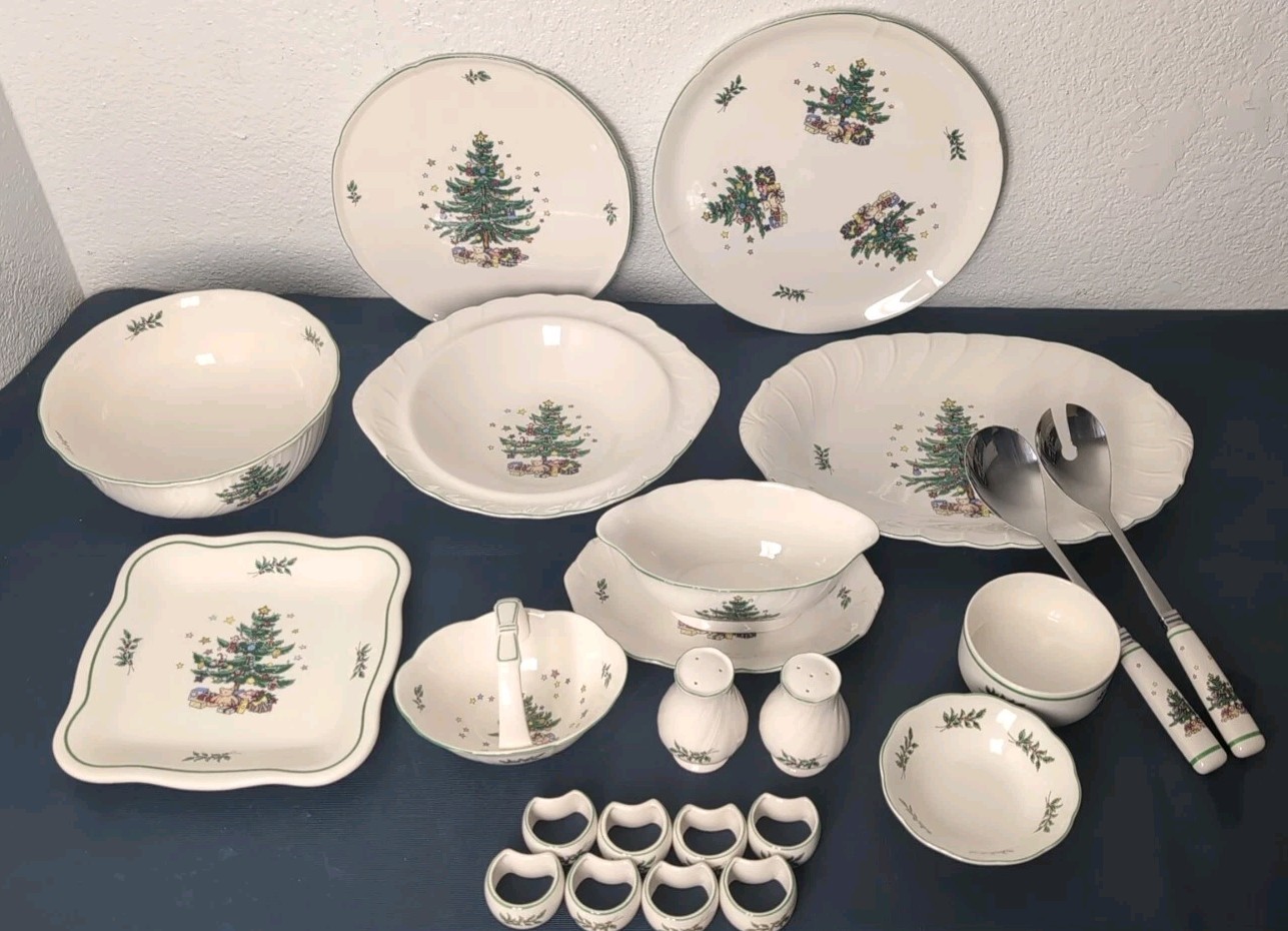 23 Pcs Nikko Happy Holidays Serving Bowls Platter Gravy Salt Pepper Napkin Lot