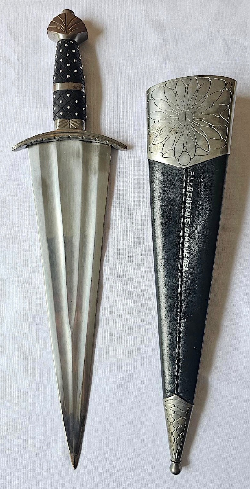 Cold Steel Florentine Cinquedea Renaissance Dagger / Short Sword