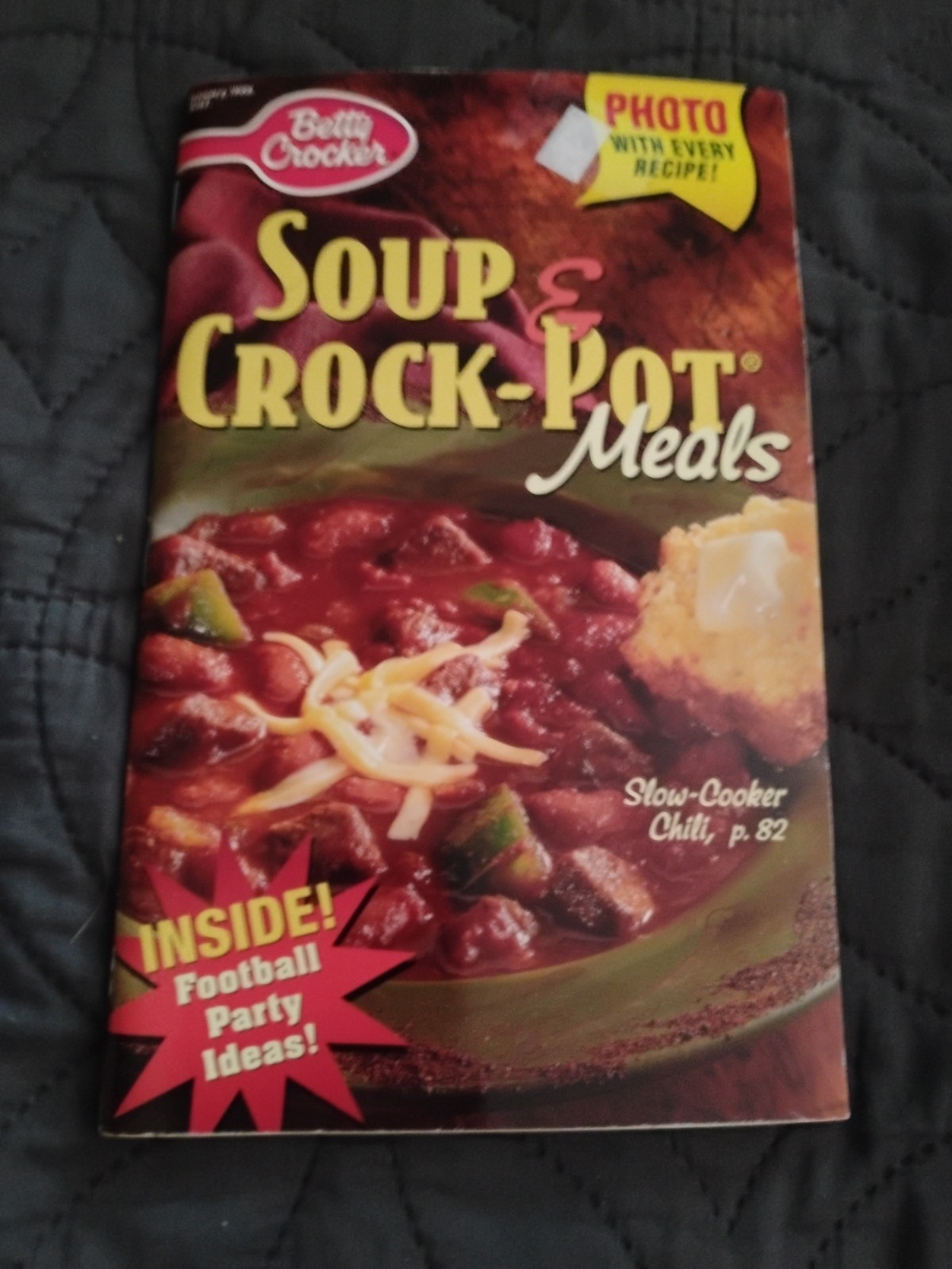 Betty Crocker Soup & Crock-Pot Meals January 1997