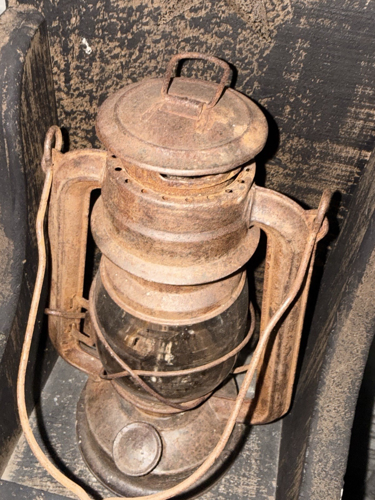 OLD VINTAGE RARE FEUERHAND NR. 275 KEROSENE LANTERN LAMP rustic Weathered Look OLD VINTAGE RARE FEUERHAND NR. 275 KEROSENE LANTERN LAMP rustic Weathered Look