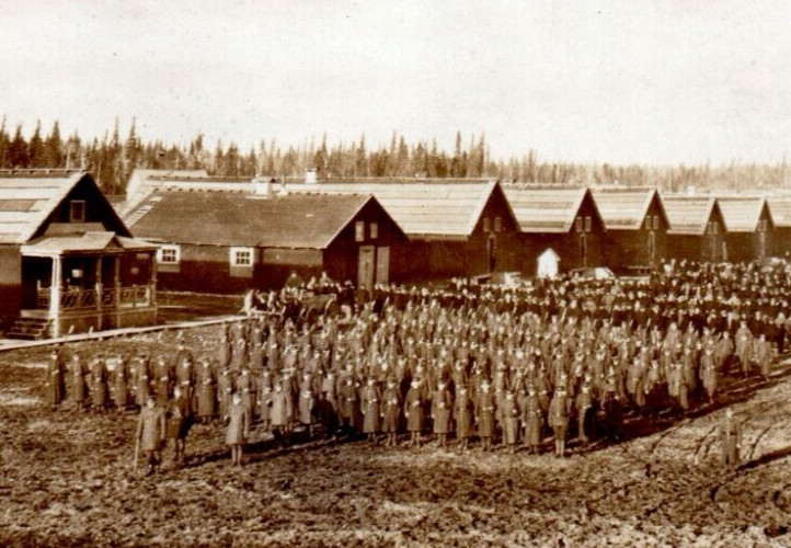 Massive Armed Soldiers Troopers Group Militaria WWI WW1 War RPPC Postcard