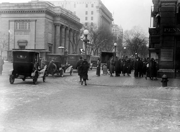 Street scene corner of G Street Washington DC Ca 1913-1918 Old Photo
