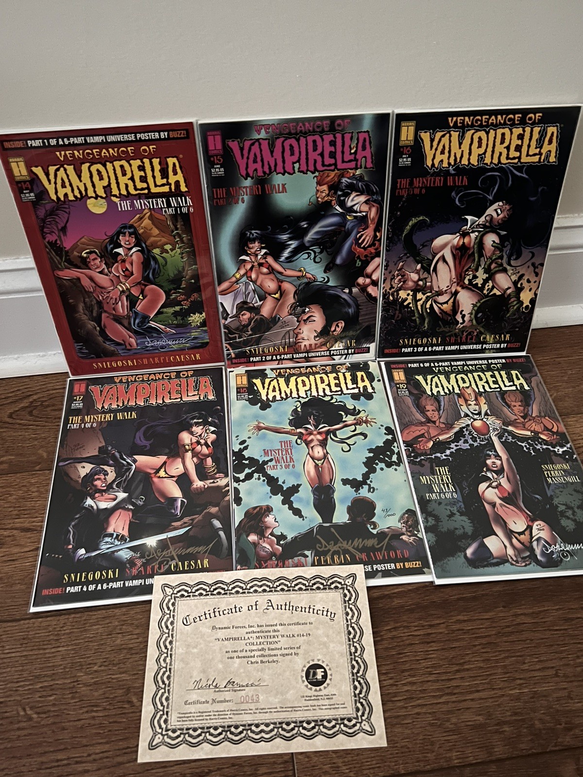 1995 Vampirella Mystery Walk 1-6 Autographed #'d COA 34/1000 NM Harris LOT 1995 Vampirella Mystery Walk 1-6 Autographed #'d COA 34/1000 NM Harris LOT