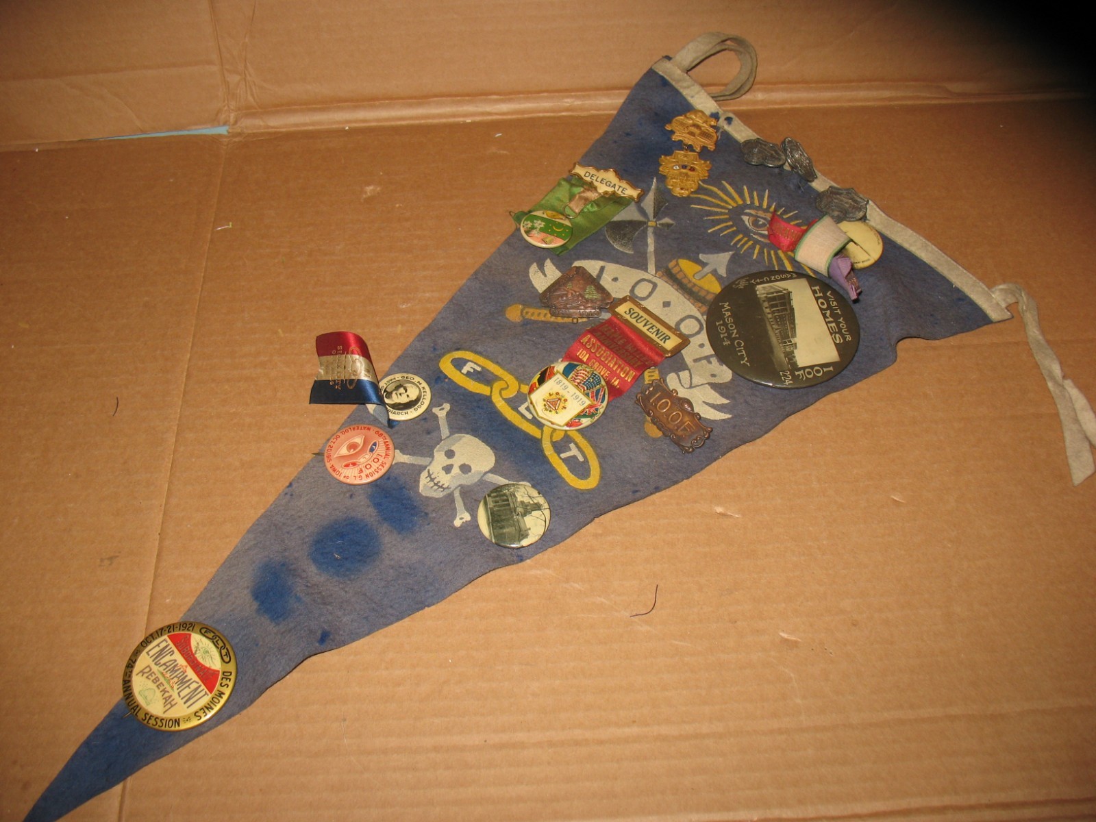 Vintage Early 1900\'s Grand Lodge Felt Pennant With Pins & Metals