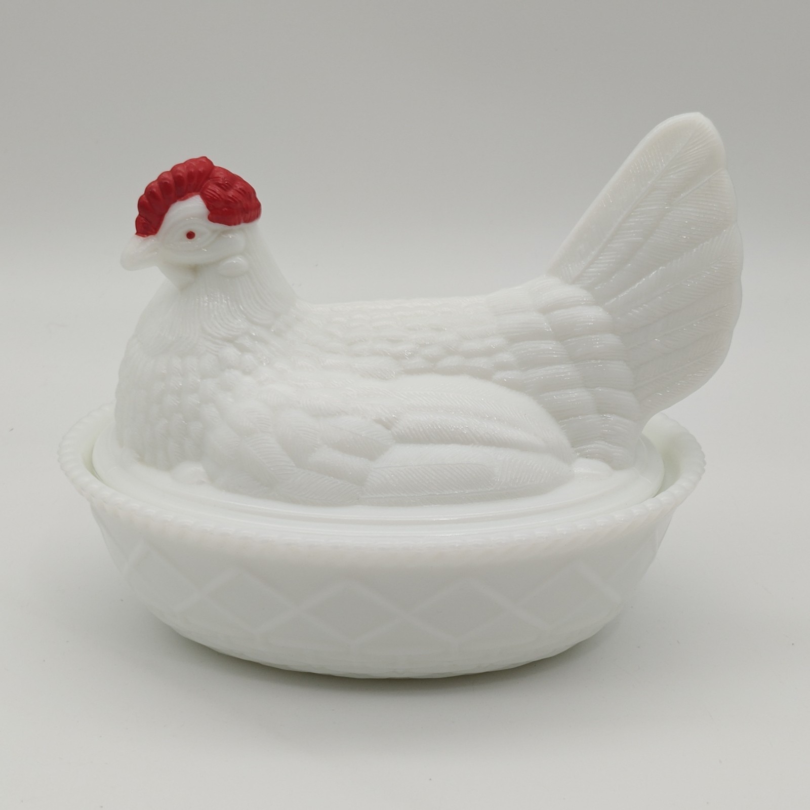 Large Vintage Westmoreland Milk Glass Hen on Nest 7” Candy Dish Chicken Bird