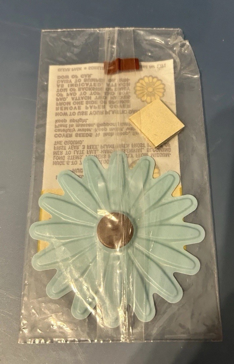 Vintage lead-free Amoco Daisy promo Flower seeds & stick on Daisy NOS Sealed