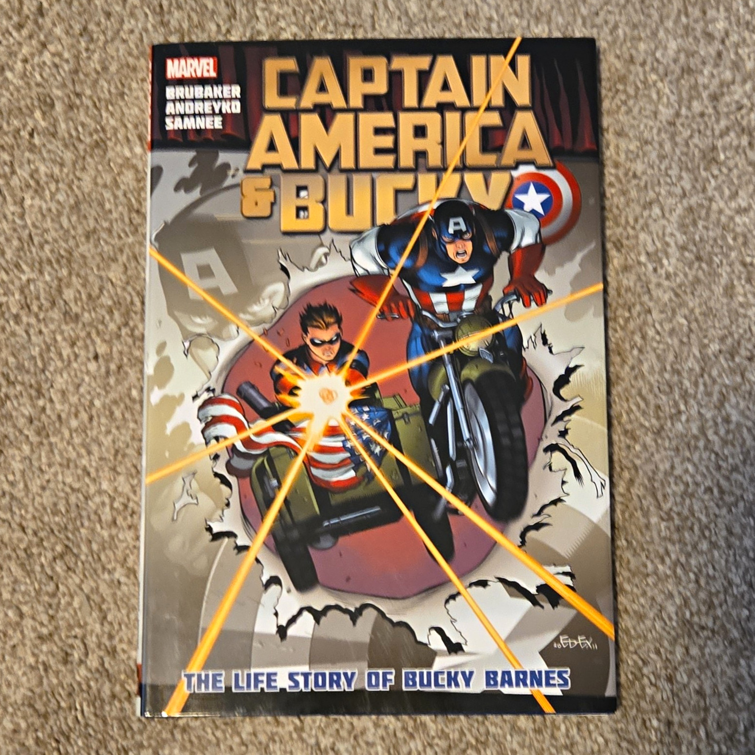 Marvel Captain America & Bucky: The Life Story of Bucky Barnes HC (Brubaker)
