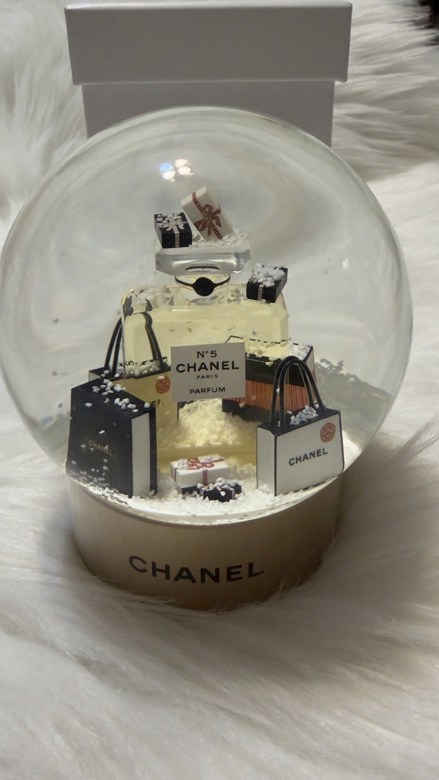Chanel Beauté N5 Snow Globe Limited Edition Rare VIP Gift GWP 2021 Collectible