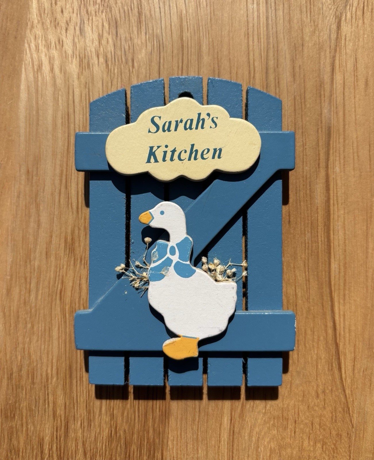Vintage Sarah’s Kitchen Silly Goose Blue Wood Cottage RUSS Refrigerator Magnet