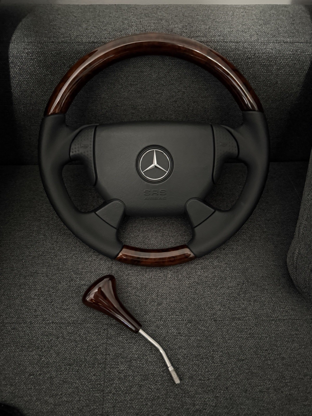 Mercedes Benz w124 w140 w202 w208 w210 r129 and r170 Steering Wheel and Shifter