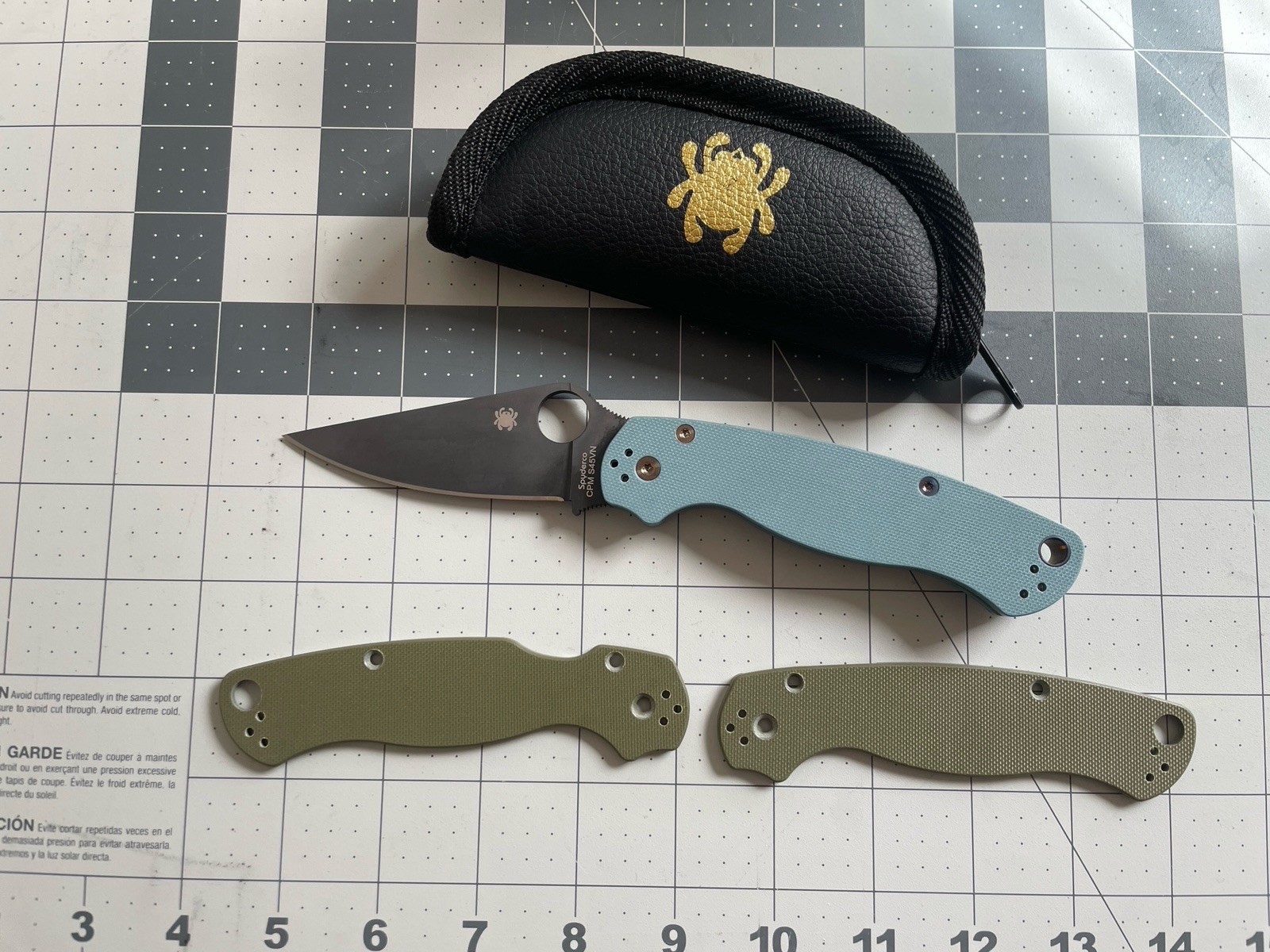 Spyderco Para Military 2 Custom 