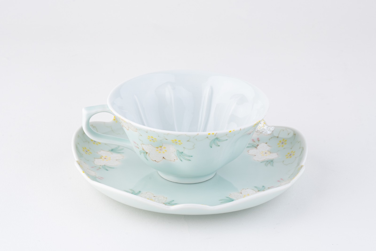 Arita Ware Tasei Kiln Sakura Cherry Blossom Tea Cup & Saucer Blue 200ml Japan
