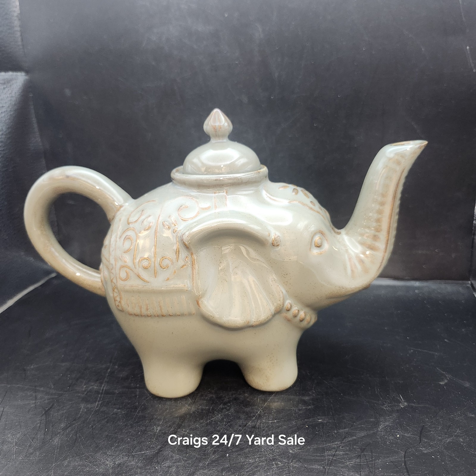 Vintage Pier 1 Imports Elephant  Stoneware Teapot Trunk Up Perfect Condition 