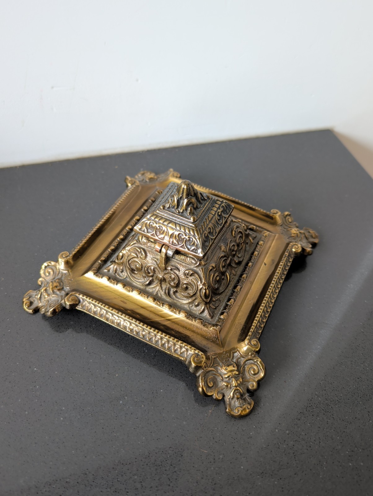 Antique Ornate Victorian Cast Brass Figural Inkwell READ M82