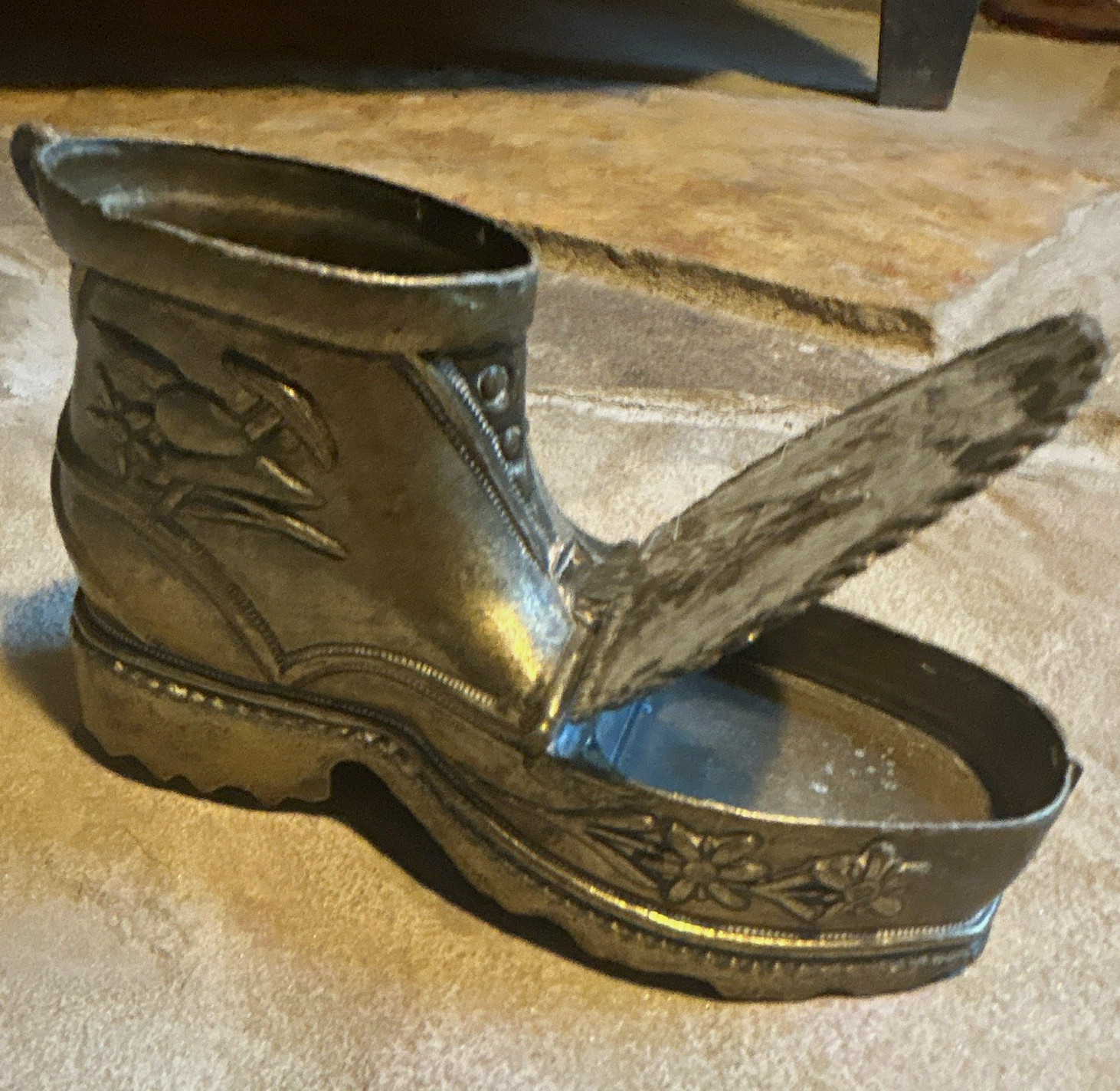 Vintage Brass Boot-Shaped Metal Ashtray Hinged Lid Floral Design 1950’s Italy