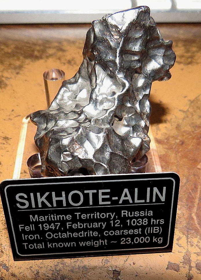 Sikhote-Alin iron Meteorite thumbprints  all around 145 gm RUSSIA